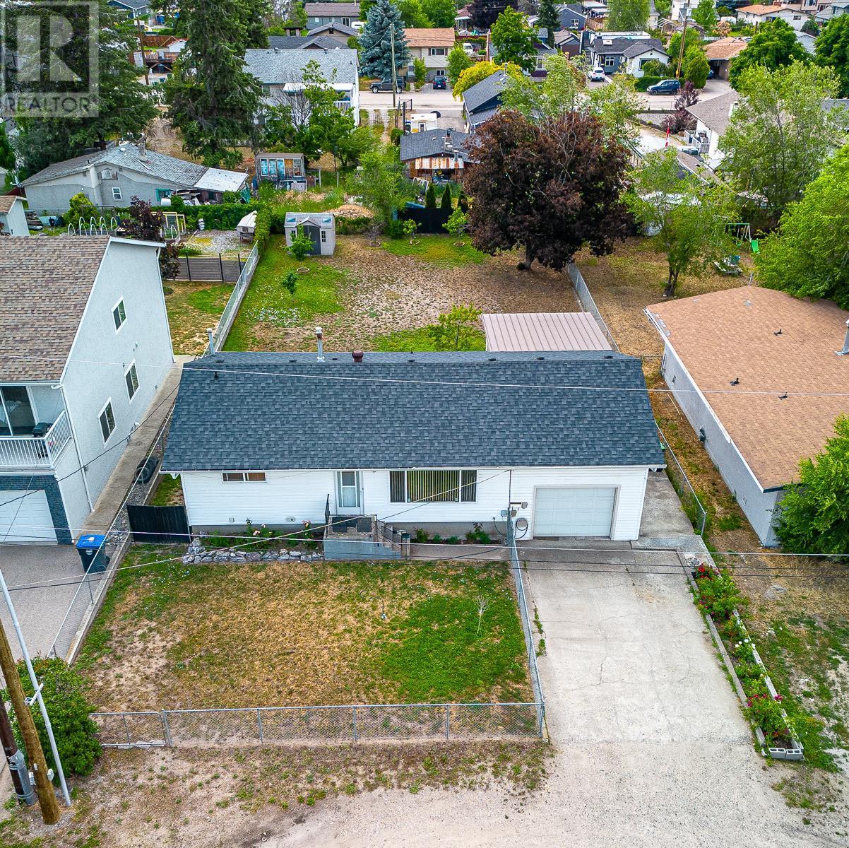 390 Asher Road, Kelowna, British Columbia  V1X 3H7 - Photo 1 - 10308115