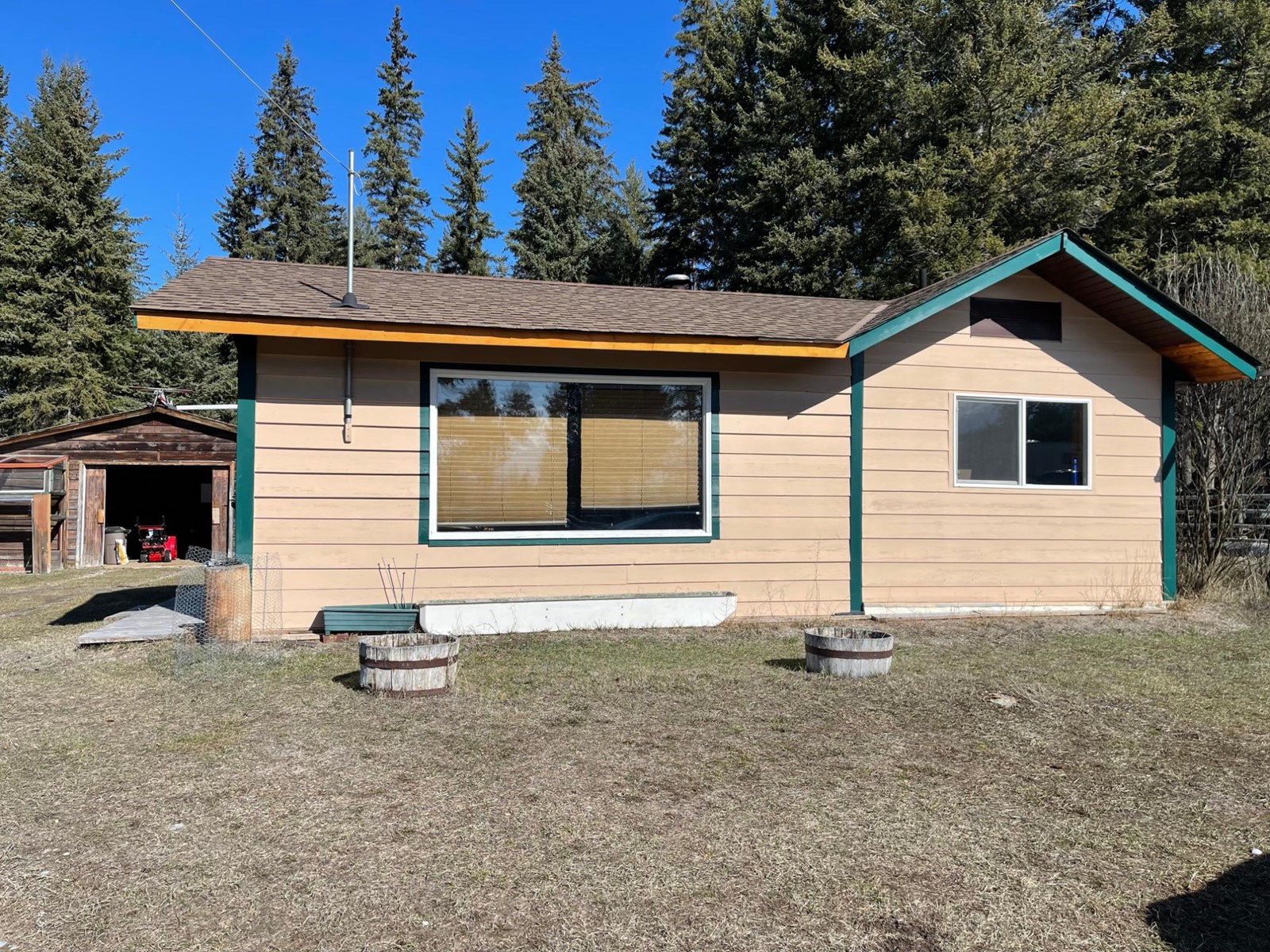 4561 Barleben Road, Skookumchuck, British Columbia  V0B 2E0 - Photo 6 - 2475737