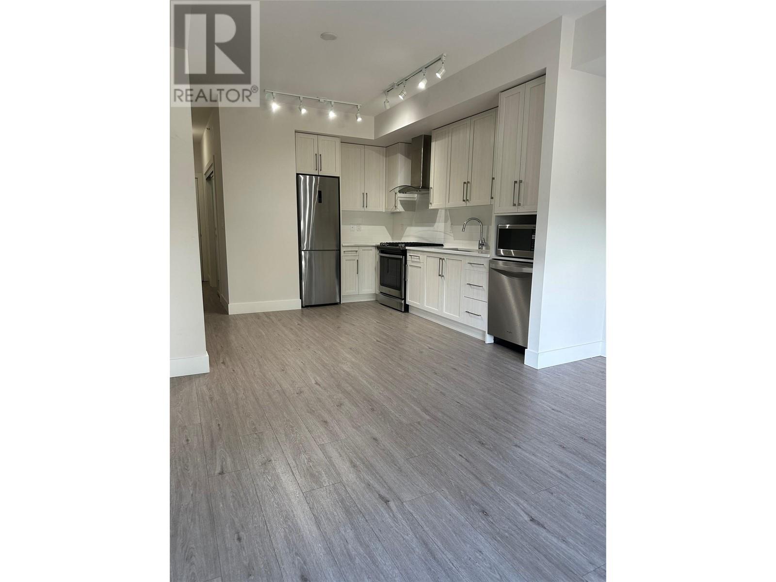 4380 Lakeshore Road Unit# Ph16, Kelowna, British Columbia  V1Y 0B5 - Photo 4 - 10308486