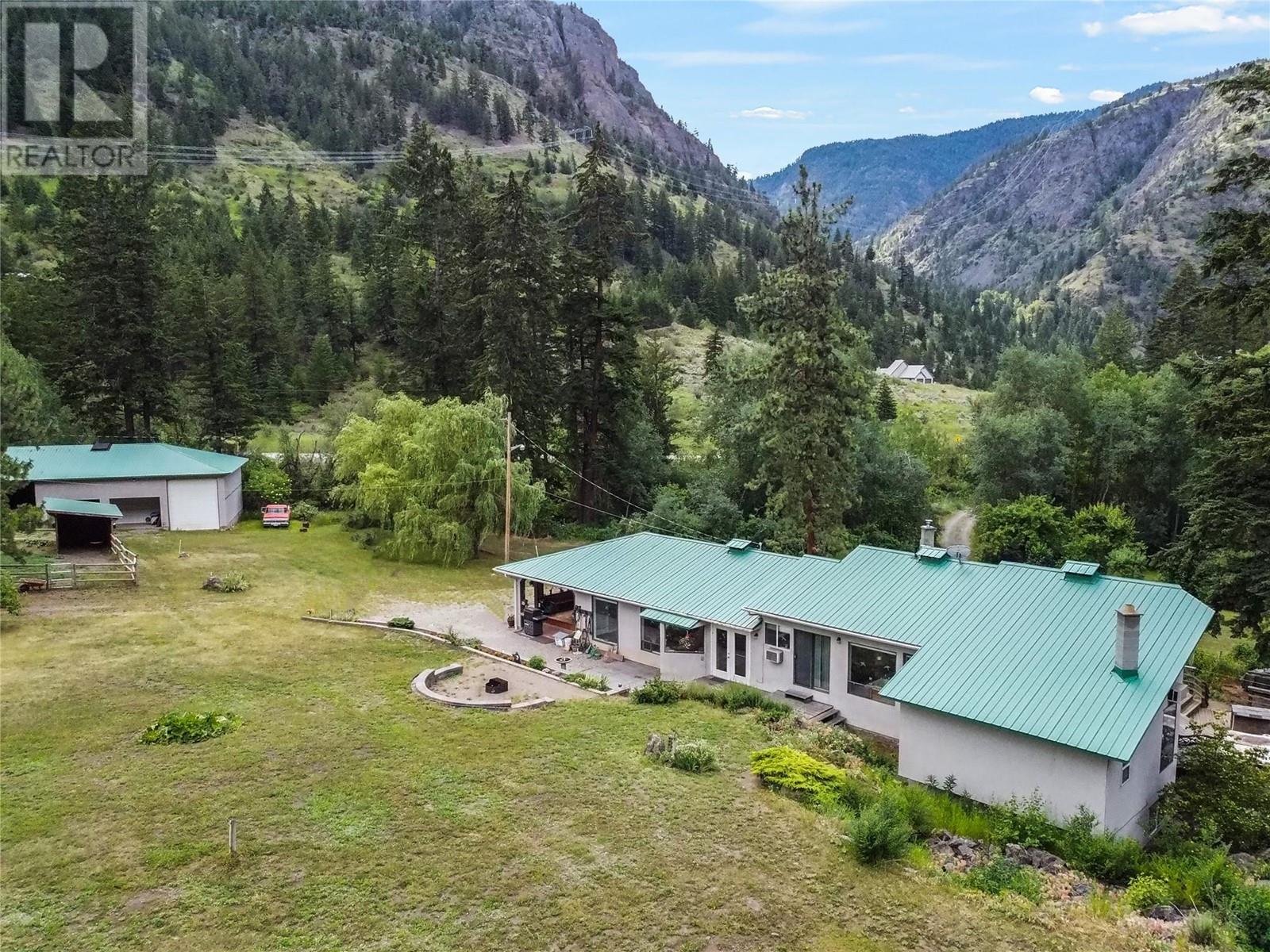 1196 Hwy 3a, Keremeos, British Columbia  V0X 1N4 - Photo 1 - 10308809