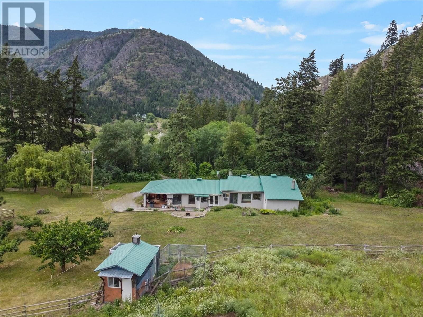 1196 Hwy 3a, Keremeos, British Columbia  V0X 1N4 - Photo 2 - 10308809