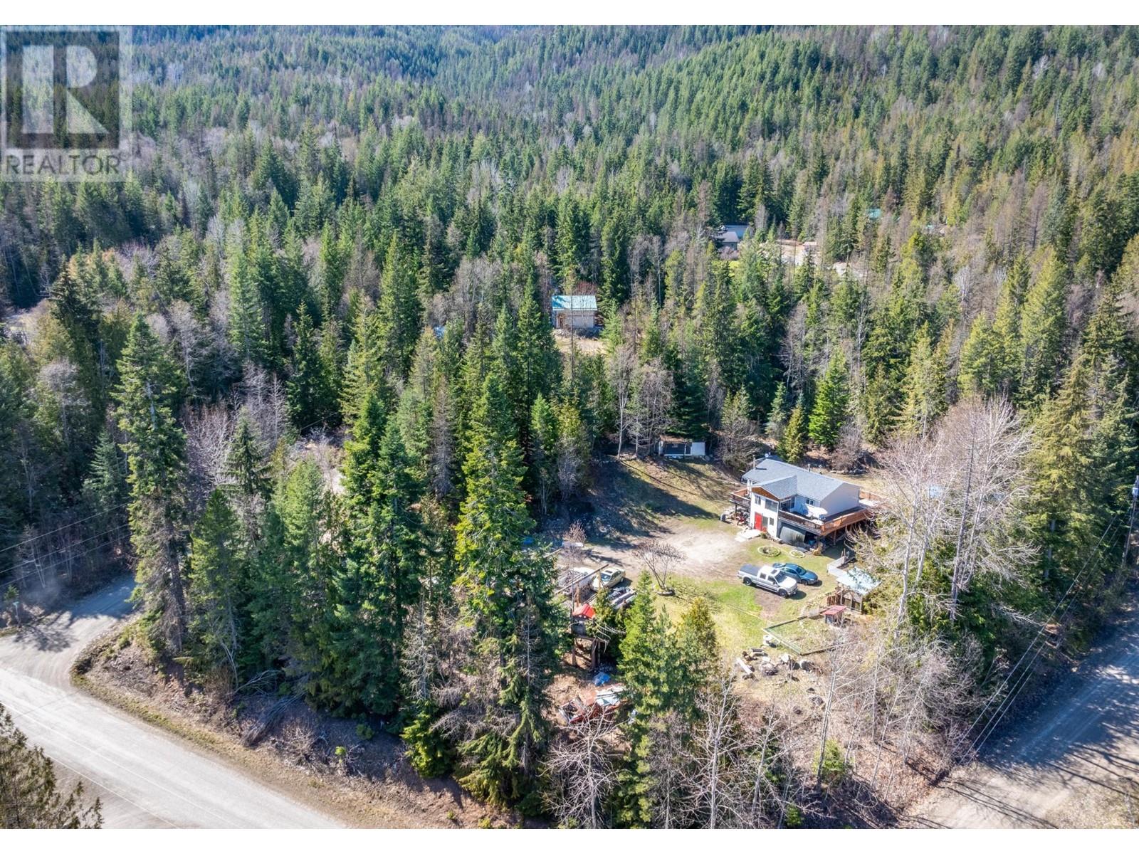 853 Birchmont Drive, Creston, British Columbia  V0B 1G7 - Photo 1 - 2475873