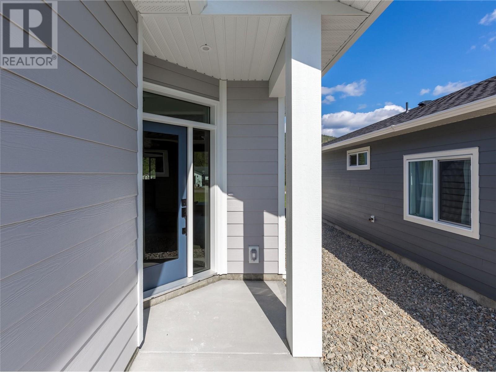 602 Nighthawk Avenue, Vernon, British Columbia  V1H 2A1 - Photo 6 - 10308881