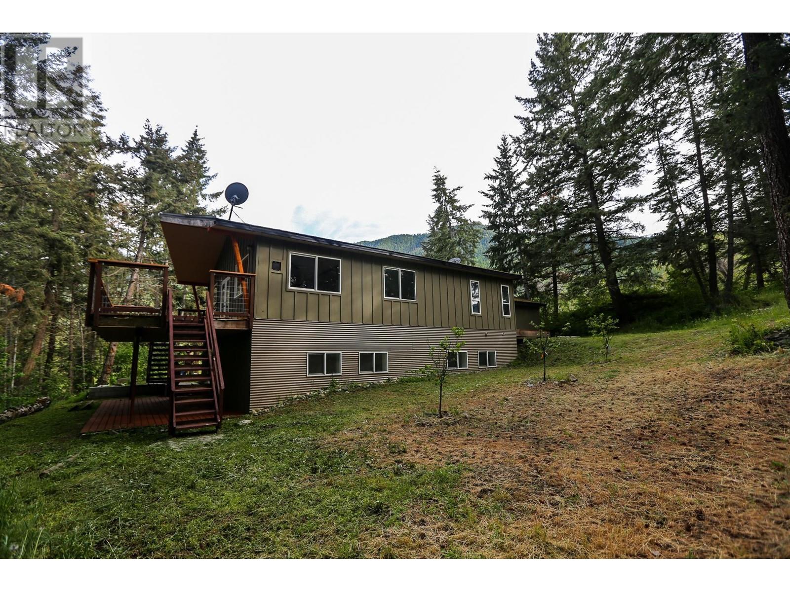 4598 Cedar Hill Road, Falkland, British Columbia  V0E 1W1 - Photo 3 - 10309176