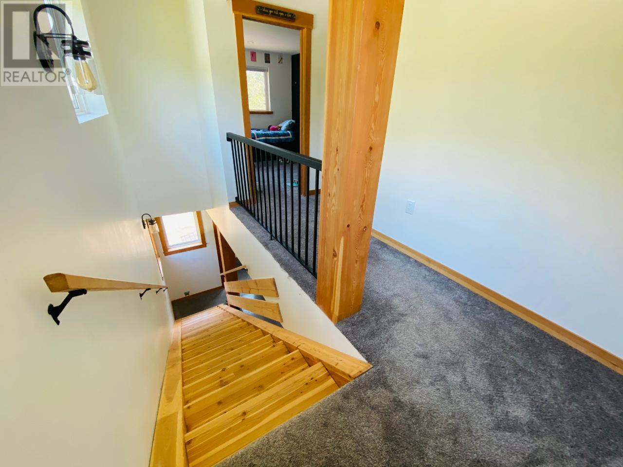 205 Joliffe Way, Rossland, British Columbia  V0G 1Y0 - Photo 28 - 2476013