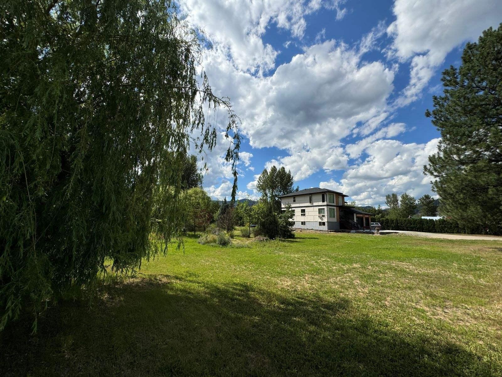 6177 12th Street, Grand Forks, British Columbia  V0H 1H0 - Photo 55 - 2476041