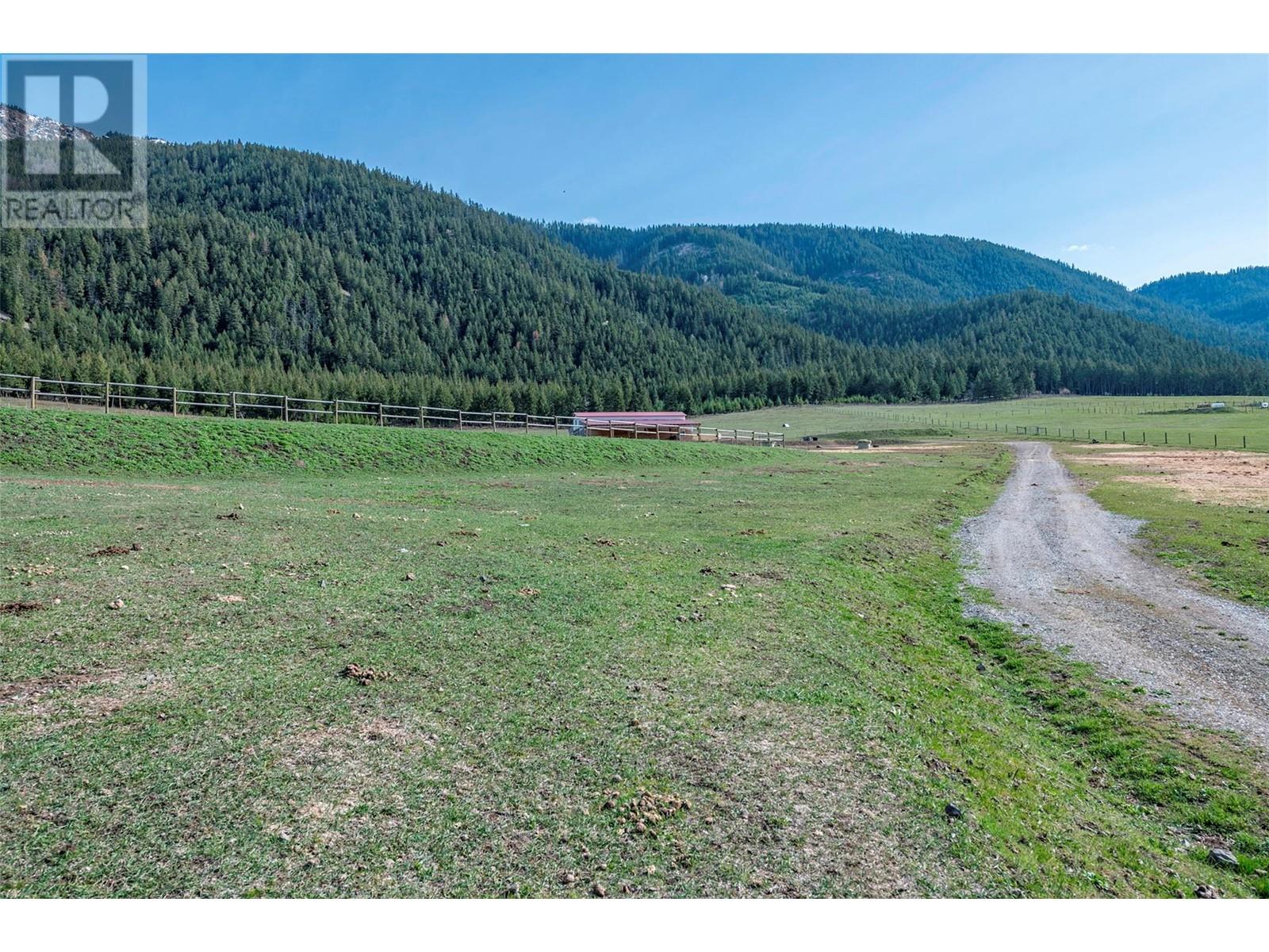 6449 97 Highway, Falkland, British Columbia  V0E 1W0 - Photo 41 - 10309637