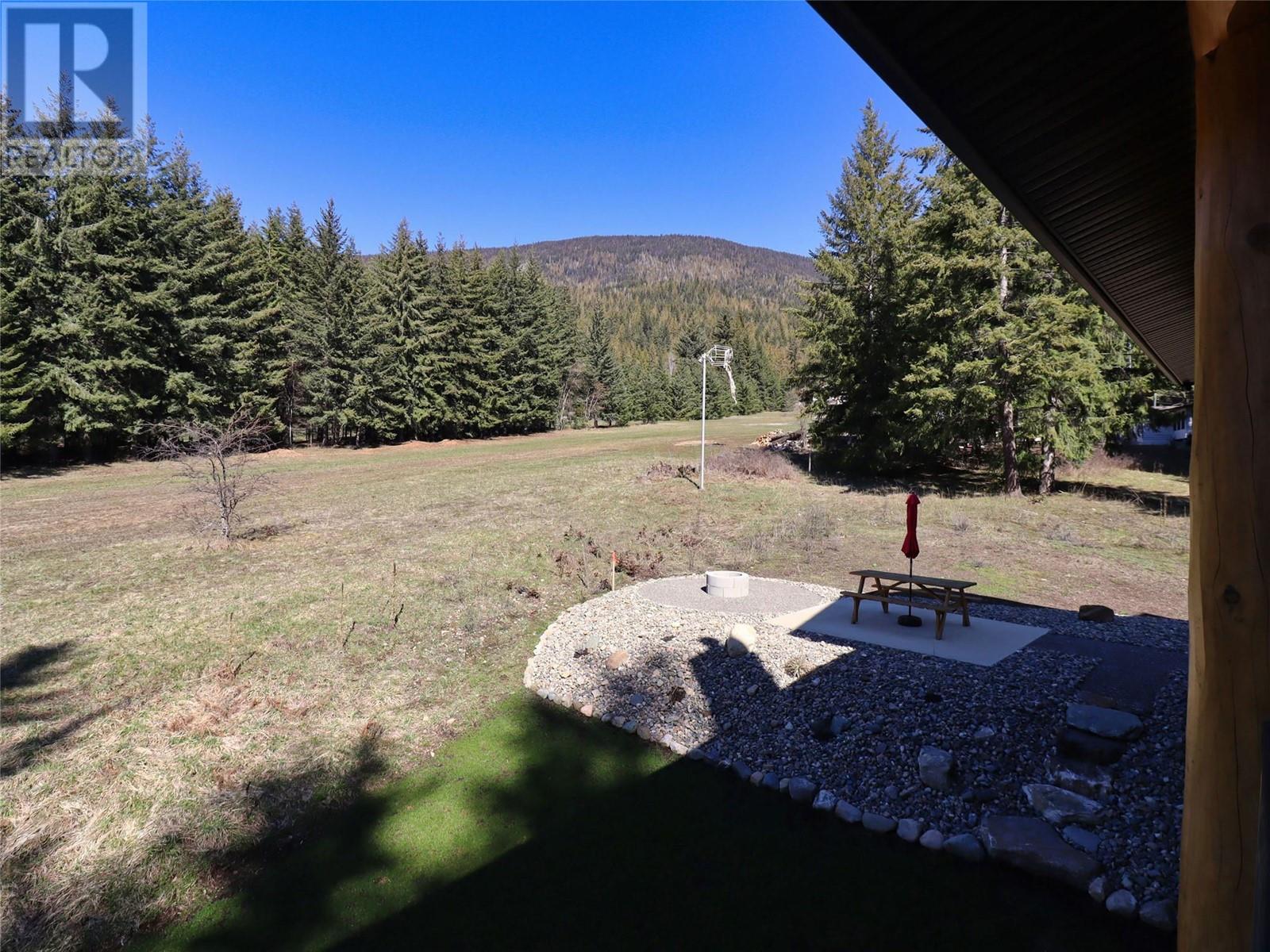 2589 Airstrip Road, Anglemont, British Columbia  V0E 1M8 - Photo 58 - 10309744