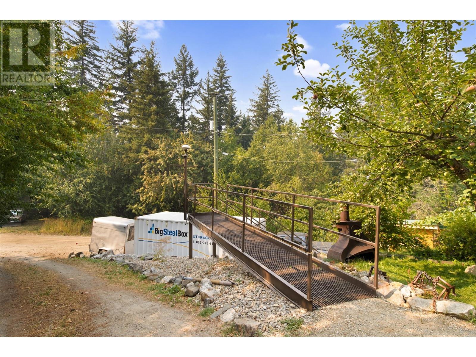 3096 Lindberg Road, Sorrento, British Columbia  V0E 2W1 - Photo 47 - 10309166