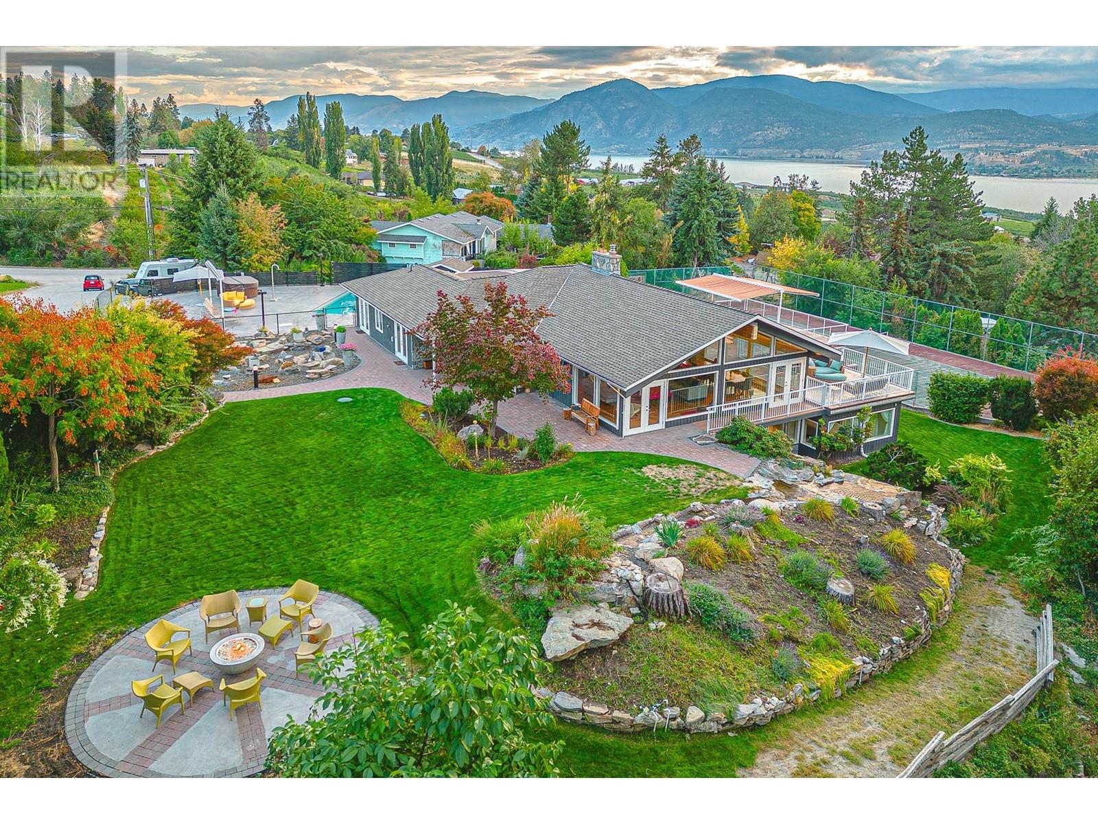 3029 Spruce Drive, Naramata, British Columbia  V0H 1N0 - Photo 1 - 10309949