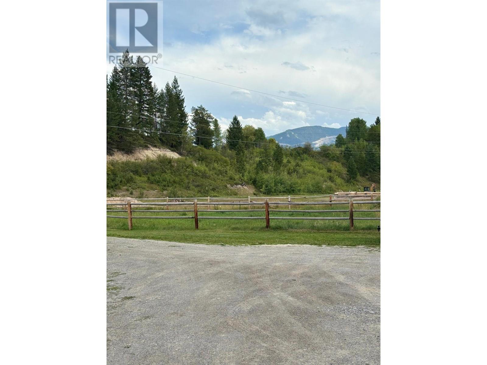 2690 Peasley Road, Jaffray, British Columbia  V0B 1T3 - Photo 44 - 2476126