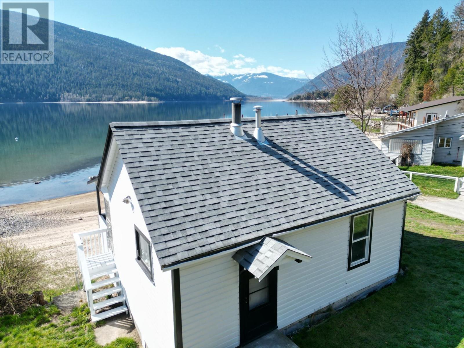 3230 3a Highway, Nelson, British Columbia  V1L 6M7 - Photo 1 - 2476124