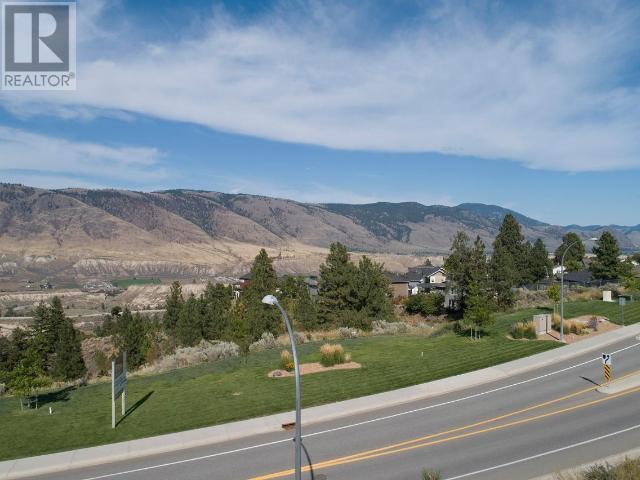 2004 Qu'appelle Boulevard, Kamloops, British Columbia  V2E 0A7 - Photo 3 - 177818