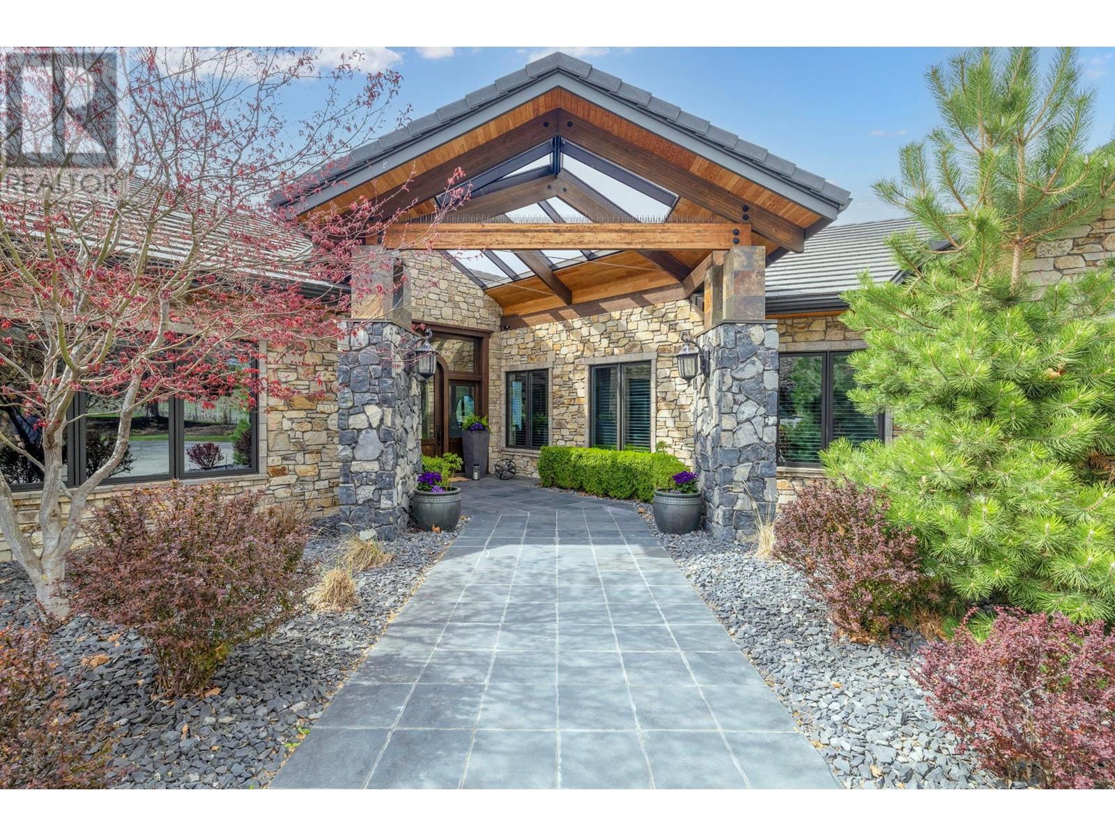 4040 Casorso Road, Kelowna, British Columbia  V1W 4N6 - Photo 6 - 10310077