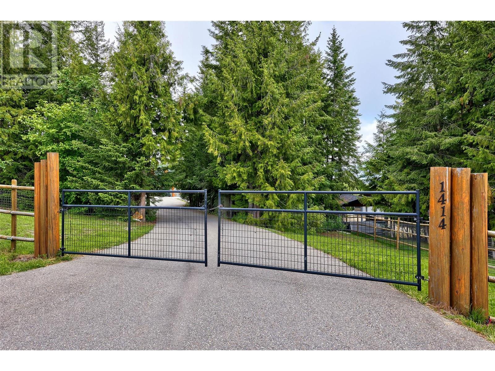 1414 Huckleberry Drive, Notch Hill, British Columbia  V0E 2W1 - Photo 61 - 10310525