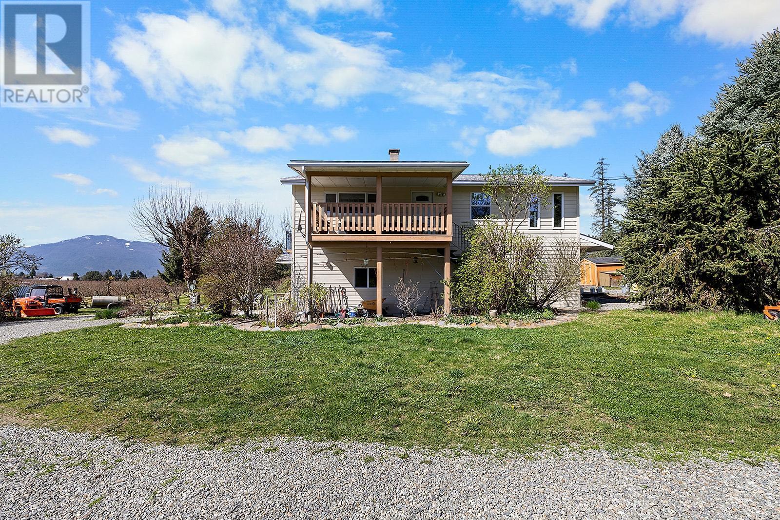 2813 3 Highway, Creston, British Columbia  V0B 1G1 - Photo 2 - 2476249