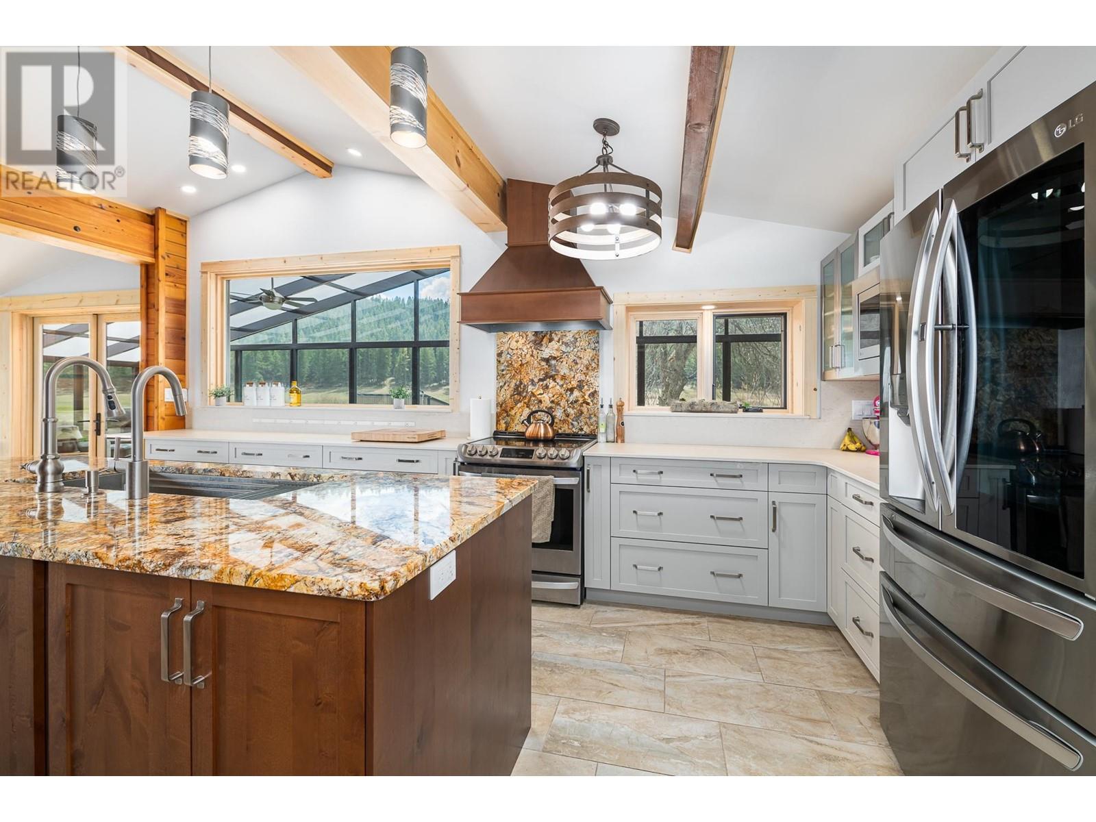 5612 Wolf Creek Road, Wasa, British Columbia  V1C 4H5 - Photo 6 - 2476417