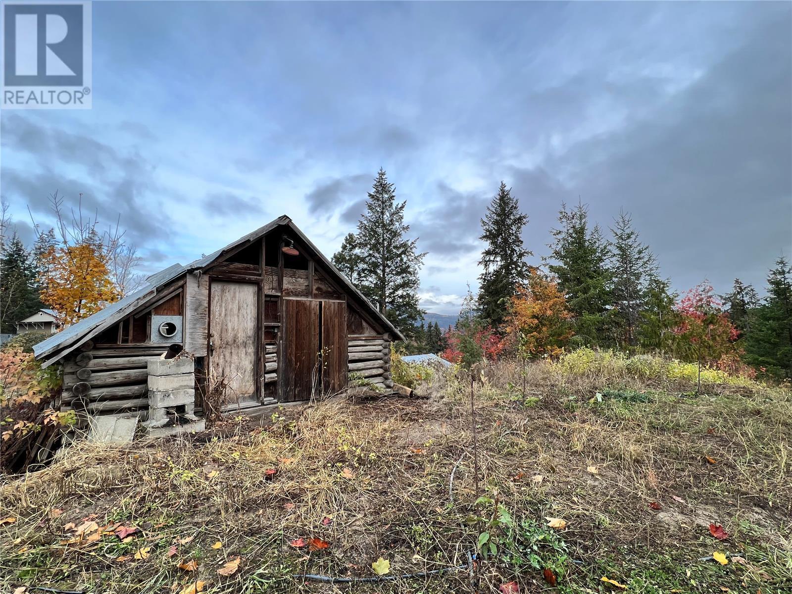 5090 50a Street Ne, Salmon Arm, British Columbia  V1E 1Y6 - Photo 53 - 10311694