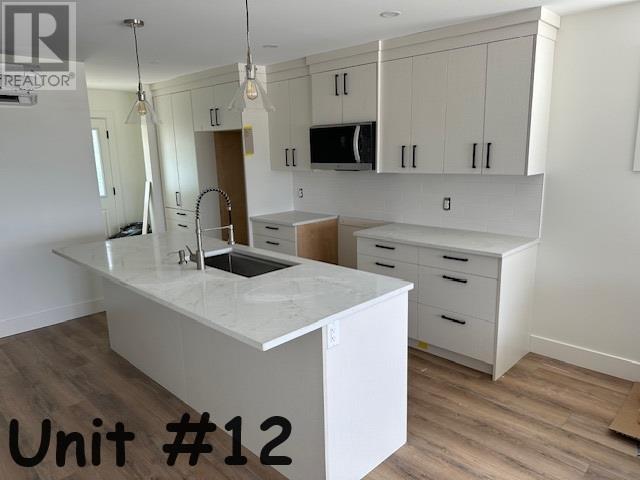 981 12 Street Se Unit# 23, Salmon Arm, British Columbia  V1E 2C8 - Photo 5 - 10313012