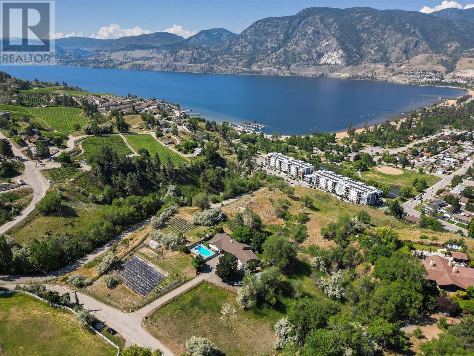 3575 Valleyview Road, Penticton, British Columbia  V2A 8W9 - Photo 2 - 10313445