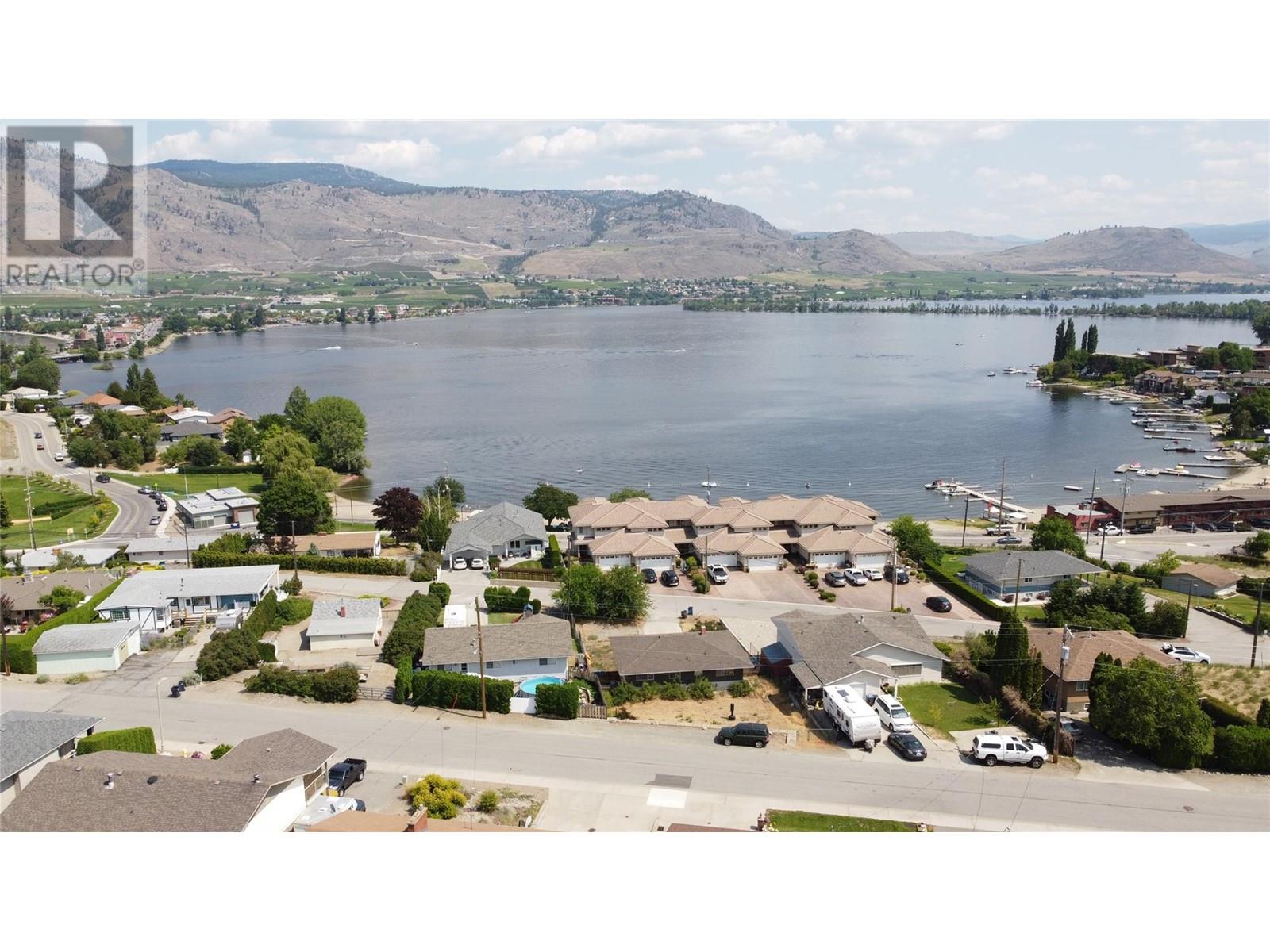 18 Osprey Place, Osoyoos, British Columbia  V0H 1V1 - Photo 2 - 10313439