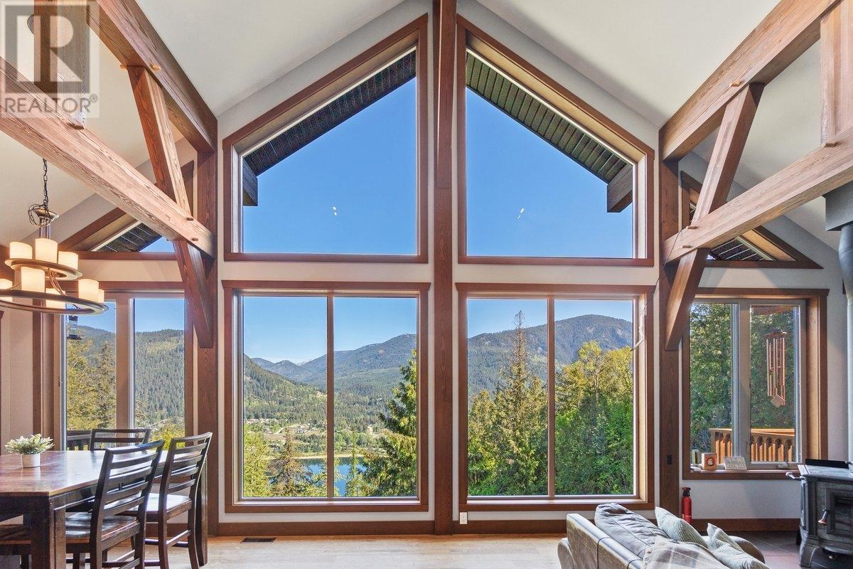 3213 Vindusky Road, Nelson, British Columbia  V1L 6X7 - Photo 10 - 2476888