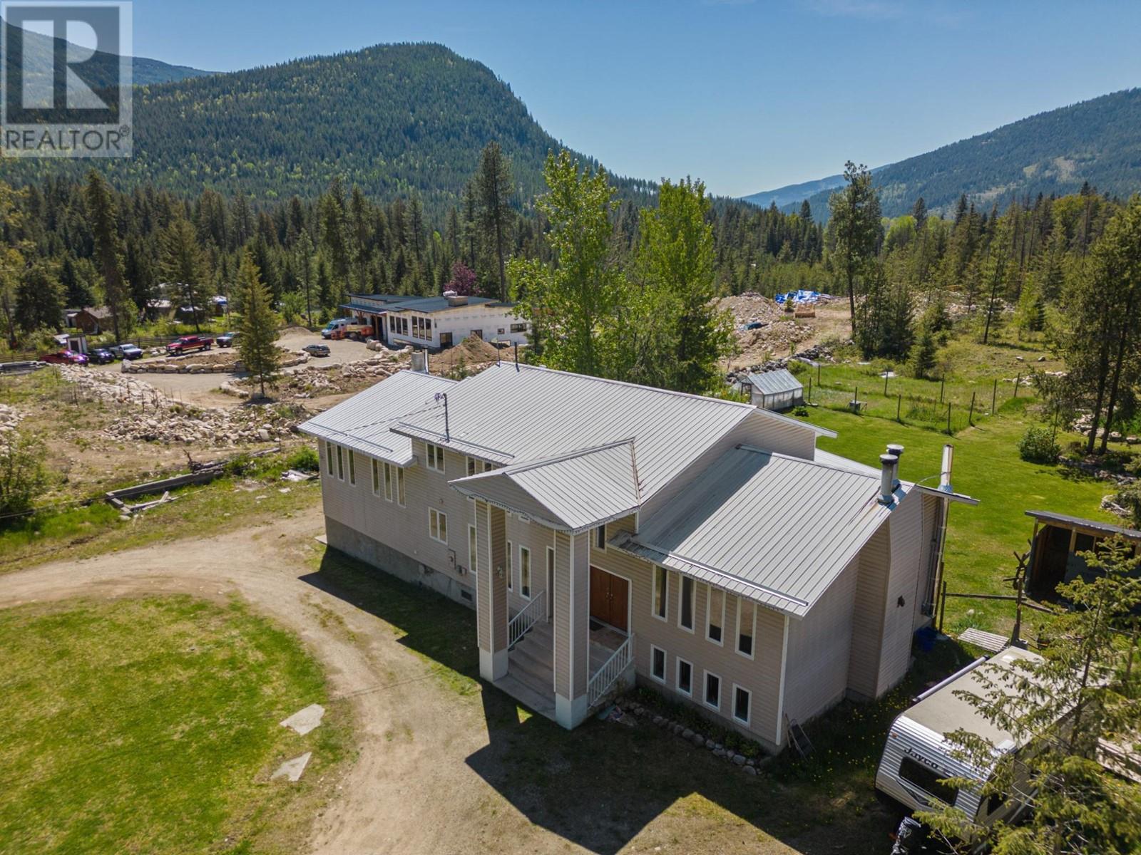 2642 Norns Creek Road, Castlegar, British Columbia  V1N 4T3 - Photo 2 - 2476910