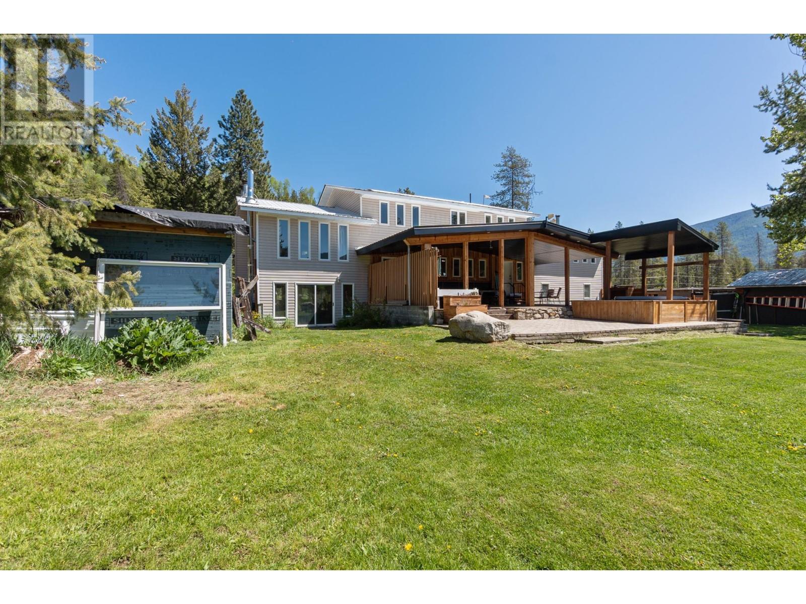 2642 Norns Creek Road, Castlegar, British Columbia  V1N 4T3 - Photo 47 - 2476910