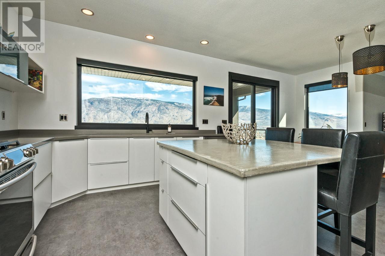 3608 Cypress Hills Drive, Osoyoos, British Columbia  V0H 1V4 - Photo 9 - 10314028