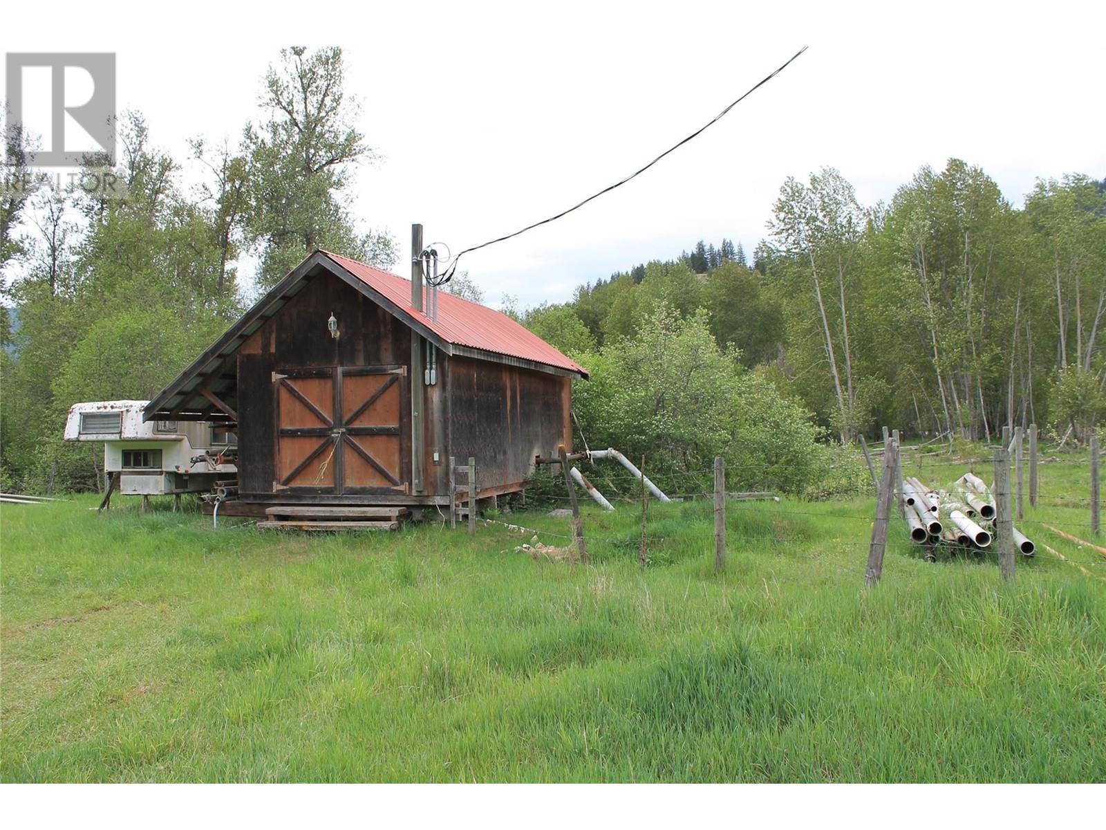 1984 Lumby Mabel Lake Road, Lumby, British Columbia  V0E 2G6 - Photo 19 - 10314094