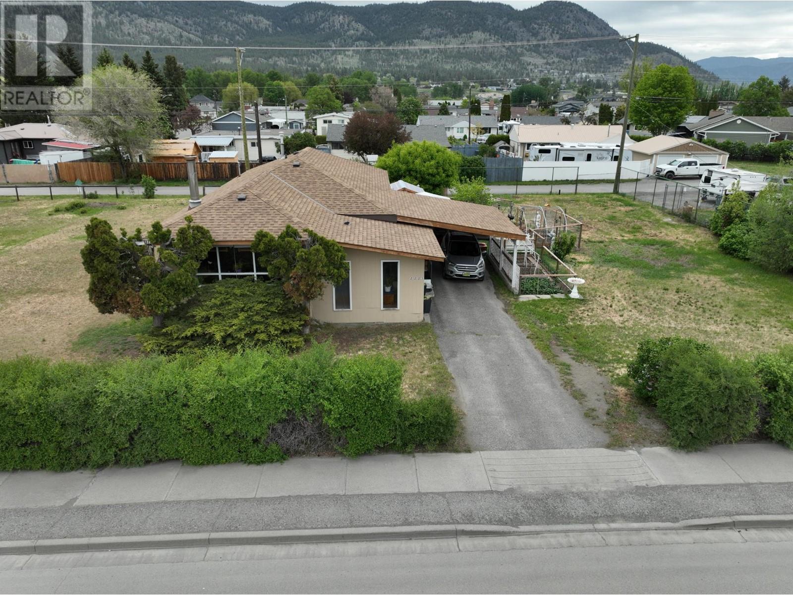 2225 Nicola Avenue, Merritt, British Columbia  V1K 1B8 - Photo 2 - 178720