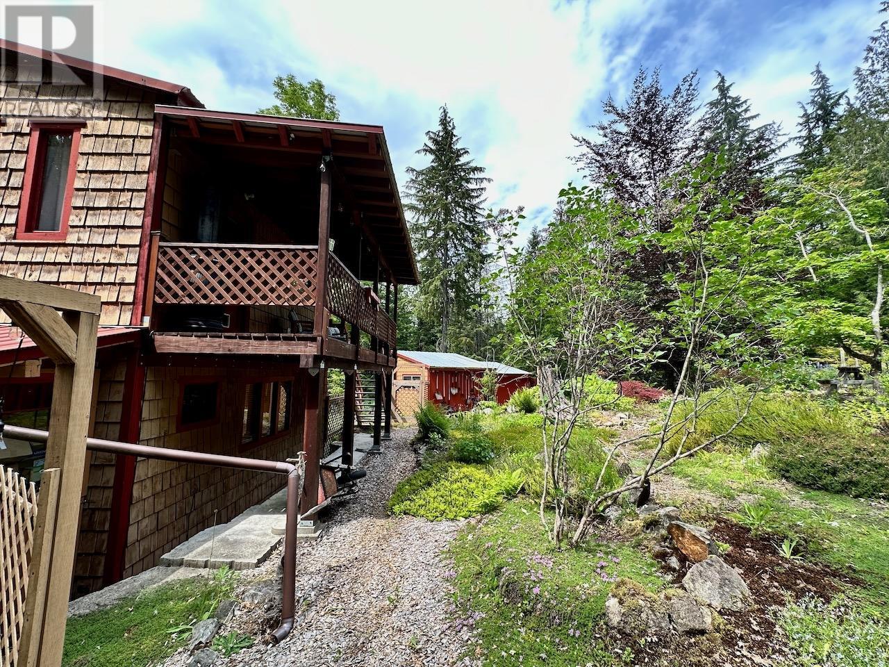 8780 Martens Road, Slocan, British Columbia  V0G 2C0 - Photo 52 - 2476957