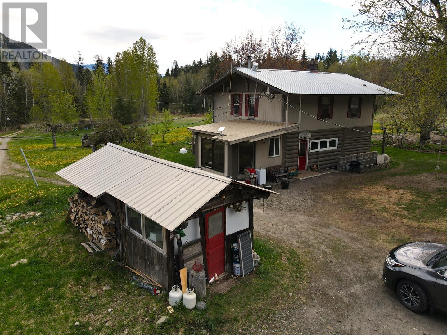 4187 Mcnab Road, Little Fort, British Columbia  V0e 1N2 - Photo 33 - 178752