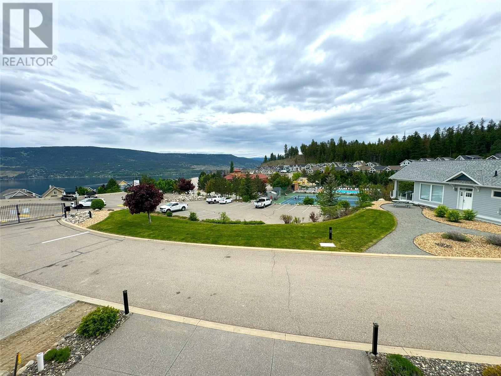 6862 Madrid Way, Kelowna, British Columbia  V1Z 3R8 - Photo 33 - 10314188