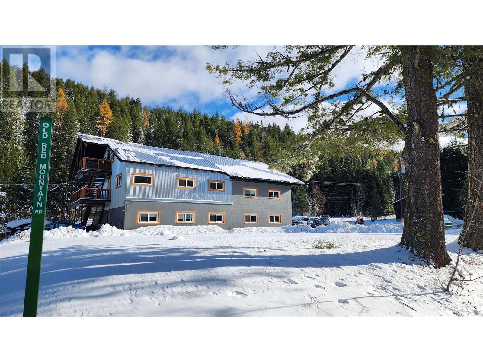 3915 Old Red Mountain Road, Rossland, British Columbia  V0G 1Y0 - Photo 2 - 2477215