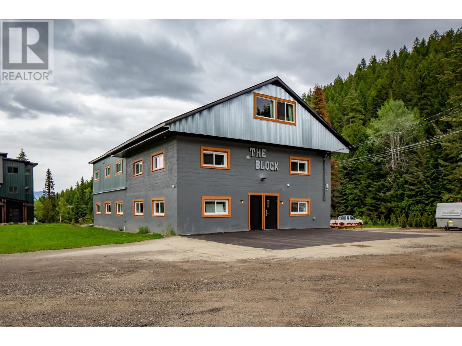 3915 Old Red Mountain Road, Rossland, British Columbia  V0G 1Y0 - Photo 6 - 2477215