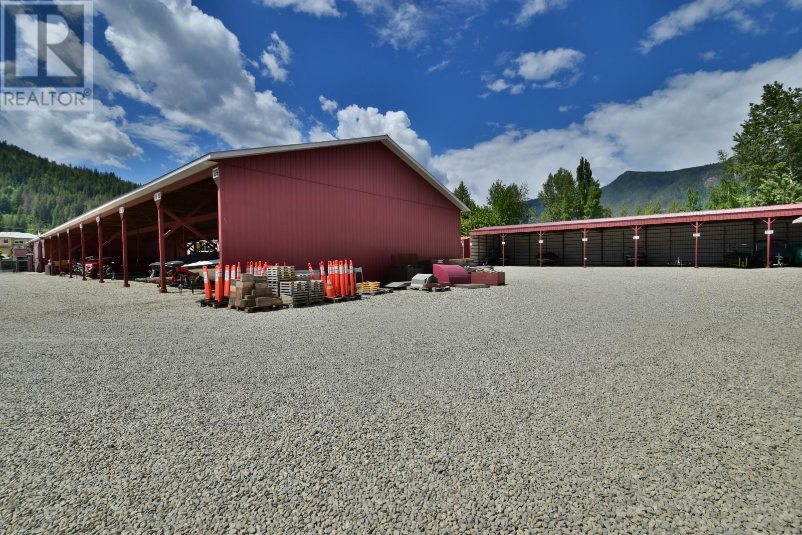 621 & 709 Riverside Avenue, Sicamous, British Columbia  V0E 2V0 - Photo 57 - 10314725