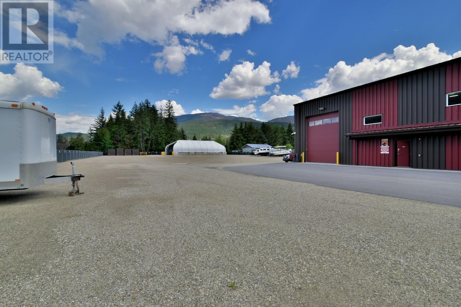 621 & 709 Riverside Avenue, Sicamous, British Columbia  V0E 2V0 - Photo 80 - 10314725