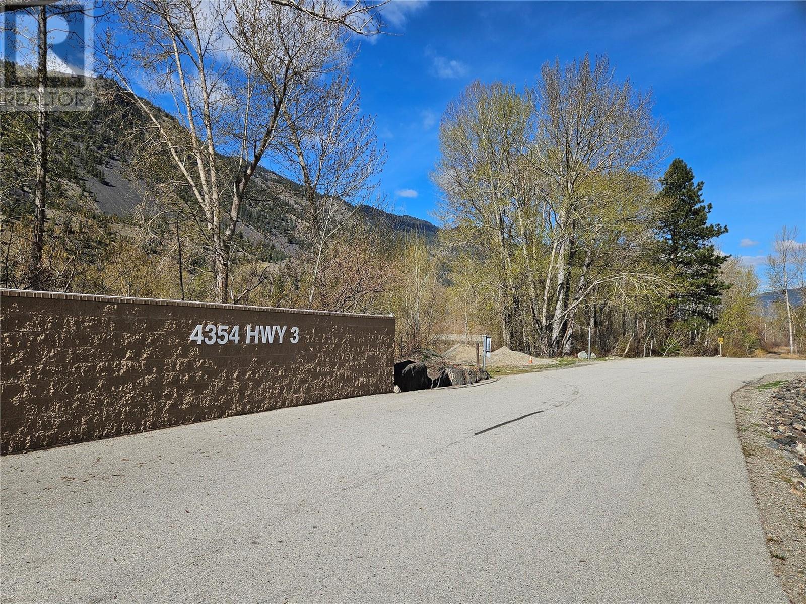 4354 Highway 3 Unit# 36, Keremeos, British Columbia  V0X 1N1 - Photo 2 - 10315059