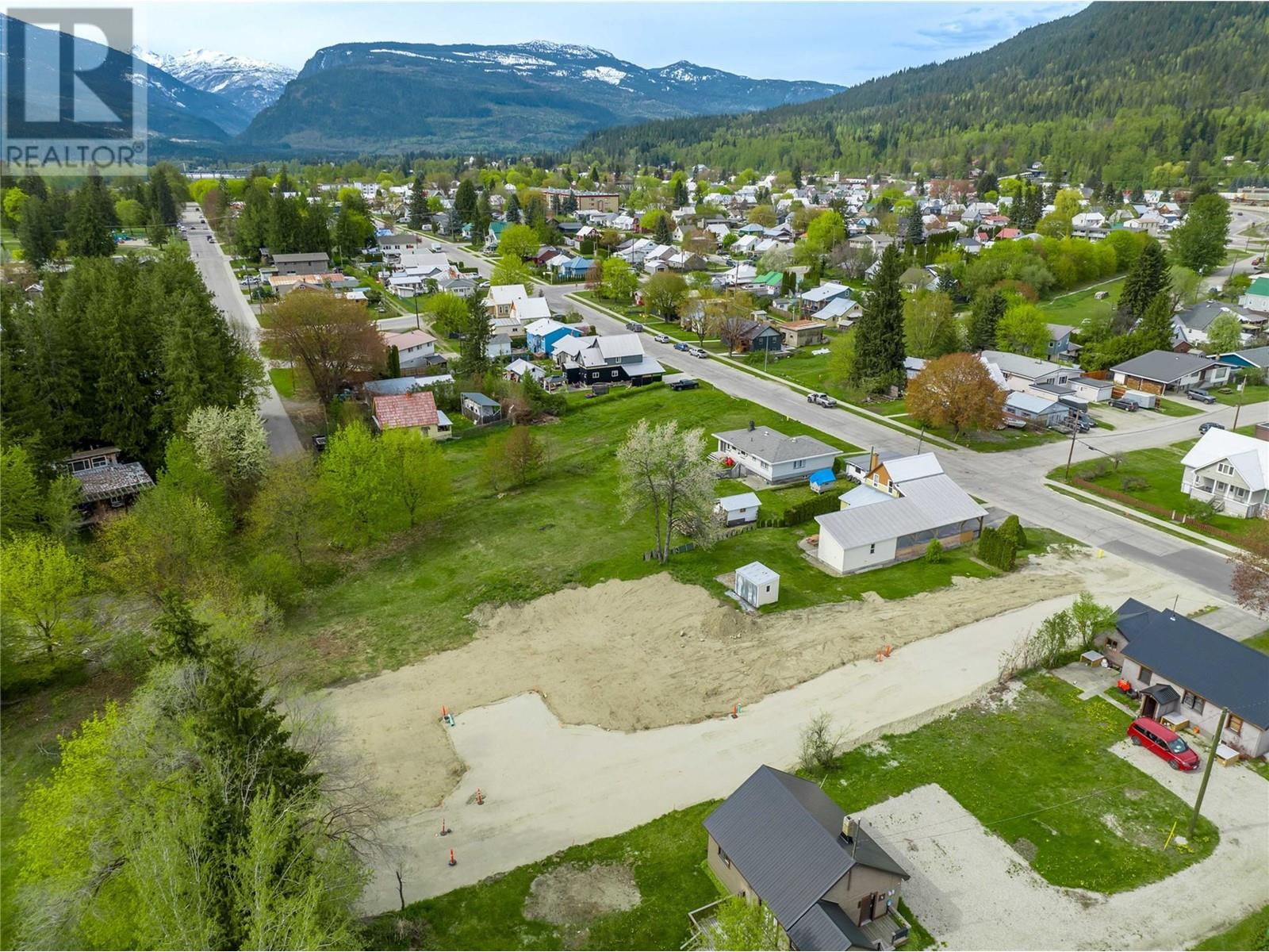 Sl C Eighth Street E Lot# Proposed, Revelstoke, British Columbia  V0E 2S0 - Photo 10 - 10315111