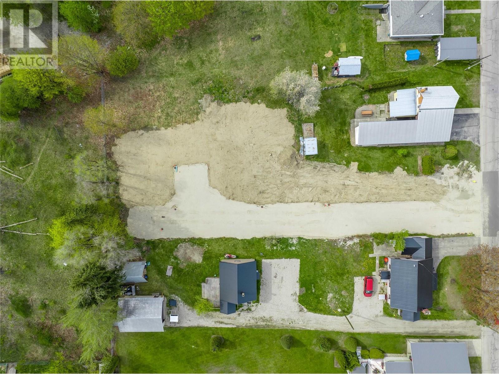 Sl C Eighth Street E Lot# Proposed, Revelstoke, British Columbia  V0E 2S0 - Photo 16 - 10315111