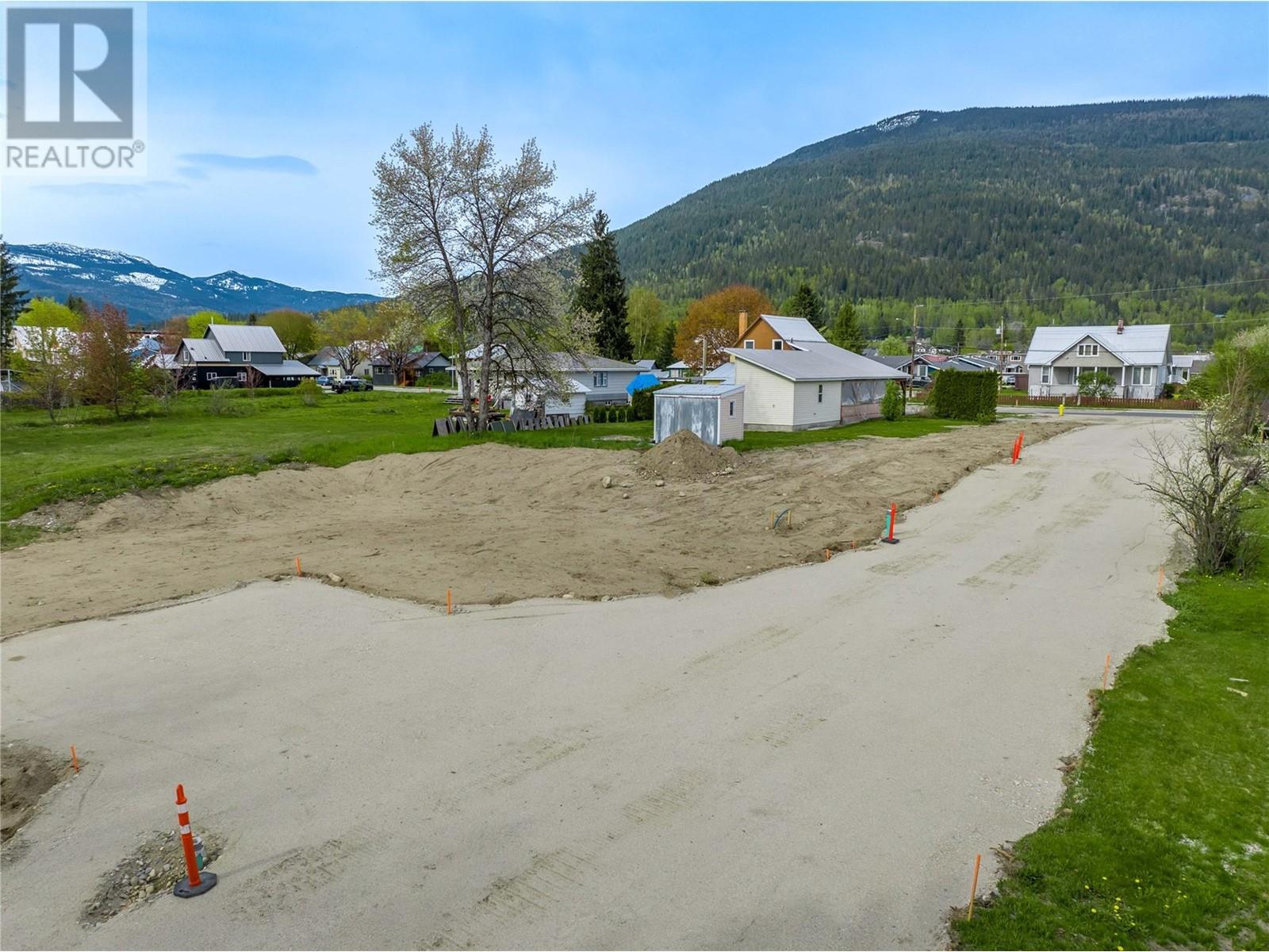 Sl C Eighth Street E Lot# Proposed, Revelstoke, British Columbia  V0E 2S0 - Photo 17 - 10315111