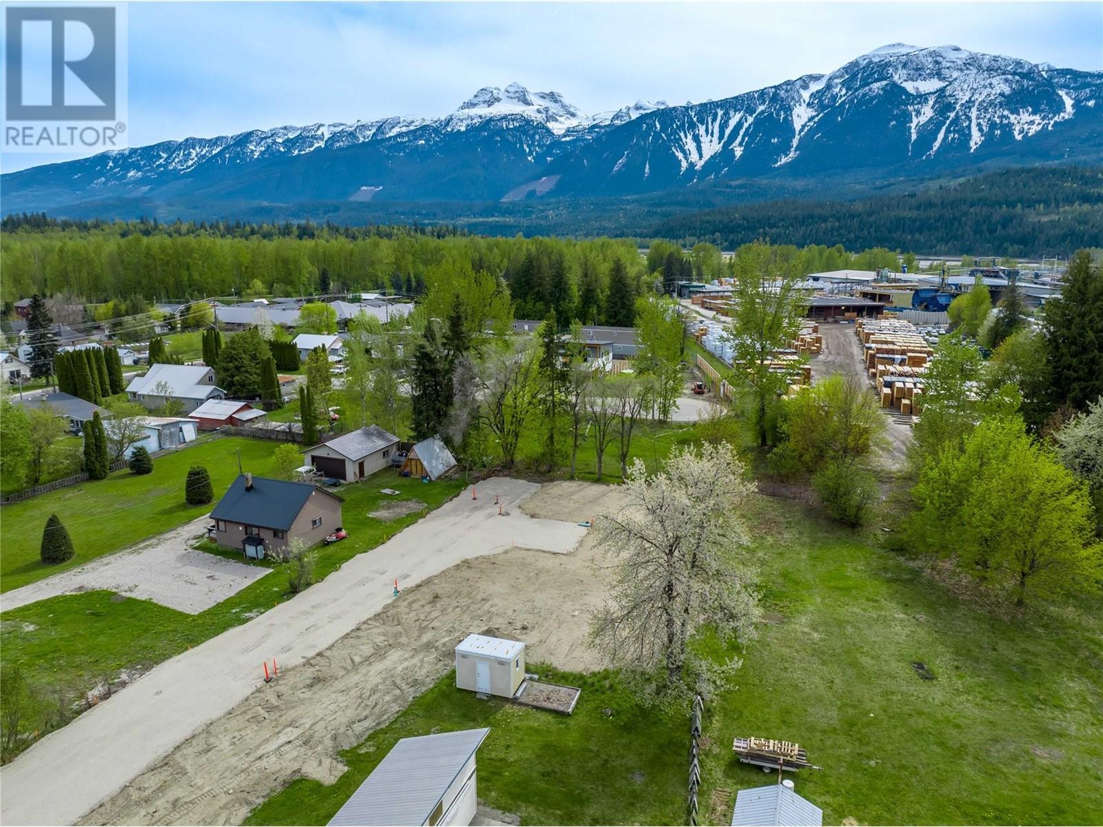 Sl C Eighth Street E Lot# Proposed, Revelstoke, British Columbia  V0E 2S0 - Photo 5 - 10315111