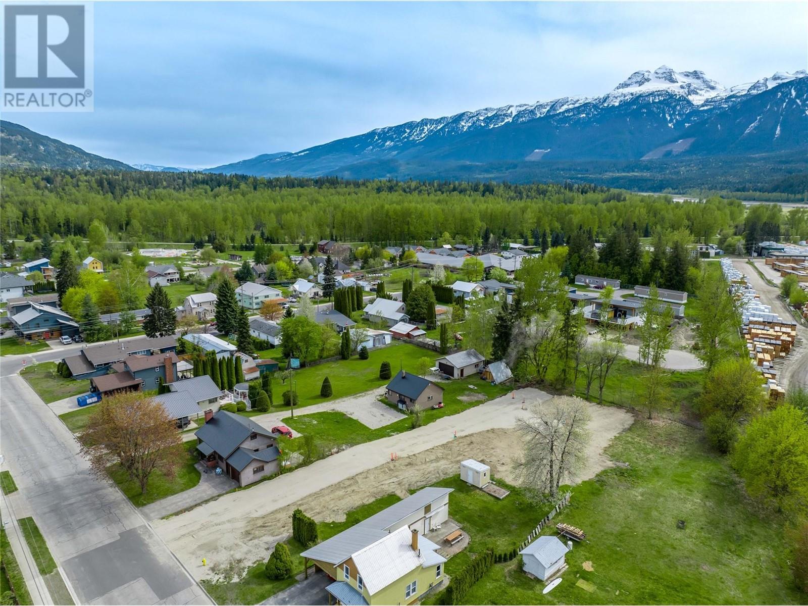 Sl C Eighth Street E Lot# Proposed, Revelstoke, British Columbia  V0E 2S0 - Photo 6 - 10315111