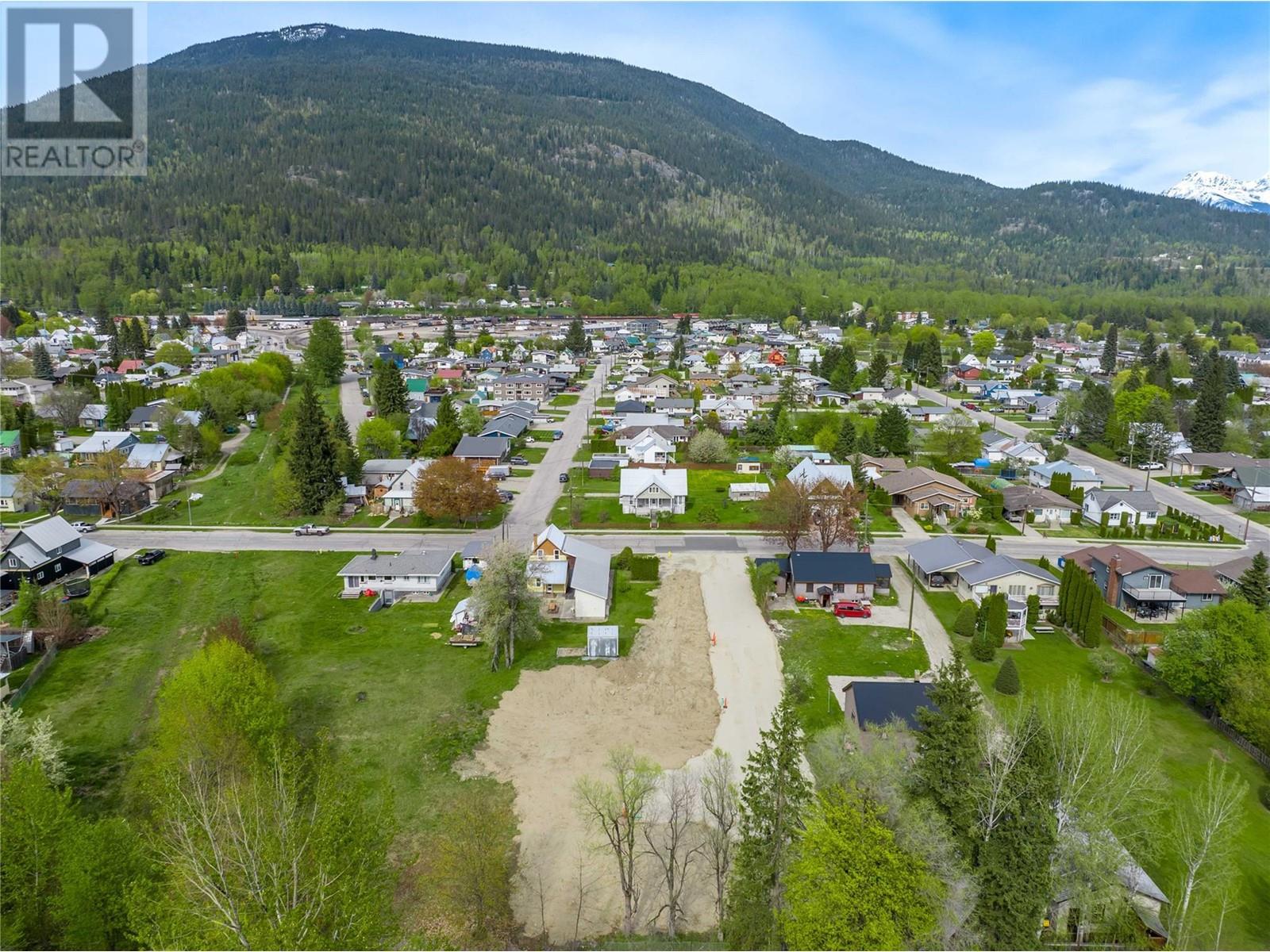 Sl C Eighth Street E Lot# Proposed, Revelstoke, British Columbia  V0E 2S0 - Photo 8 - 10315111