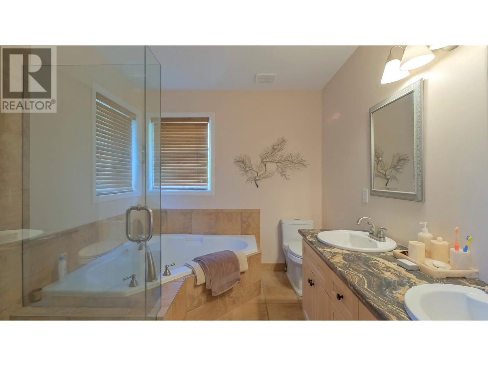 161 Christie Mountain Lane, Okanagan Falls, British Columbia  V0H 1R0 - Photo 22 - 10314955