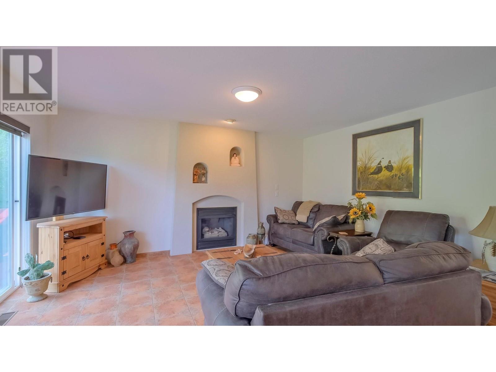 161 Christie Mountain Lane, Okanagan Falls, British Columbia  V0H 1R0 - Photo 6 - 10314955