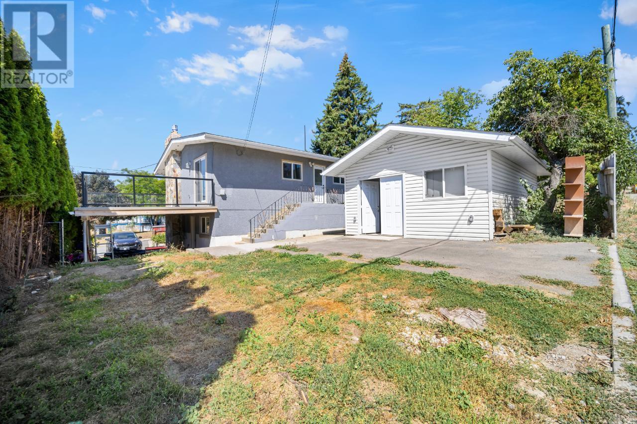 132 14th  N Avenue, Creston, British Columbia  V0B 1G0 - Photo 3 - 2477314