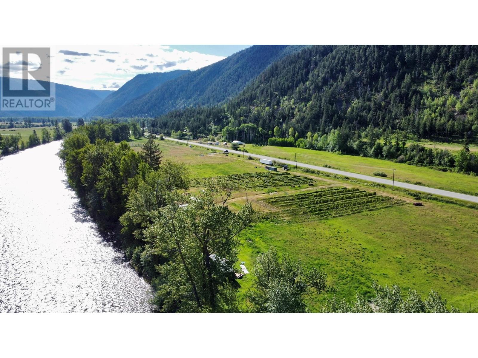 786 Hwy 3, Princeton, British Columbia  V0X 1W0 - Photo 10 - 10314661