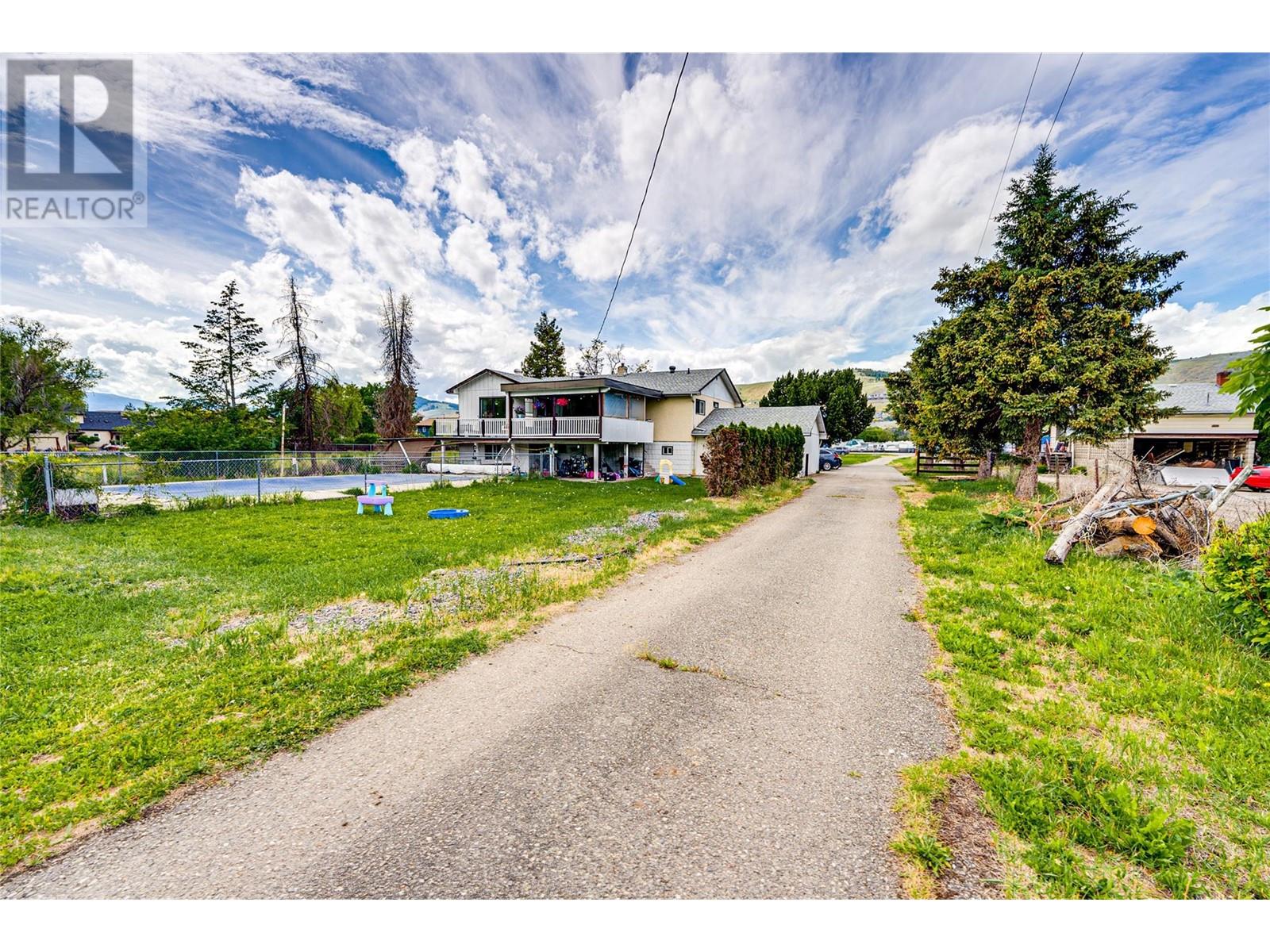 6060 Okanagan Landing Road, Vernon, British Columbia  V1H 1M3 - Photo 11 - 10315737